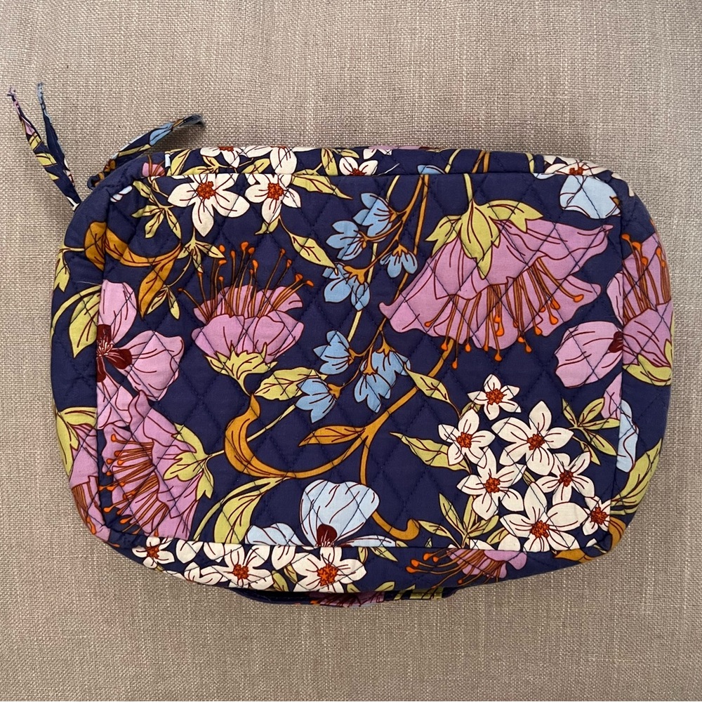 Vera Bradley Coffee Garden Travel Organizer / Toiletry Bag Blue Purple